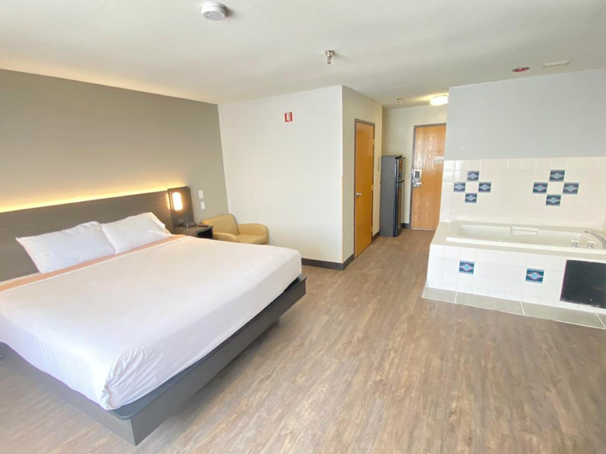 Pinetop Studio Suites מראה חיצוני תמונה