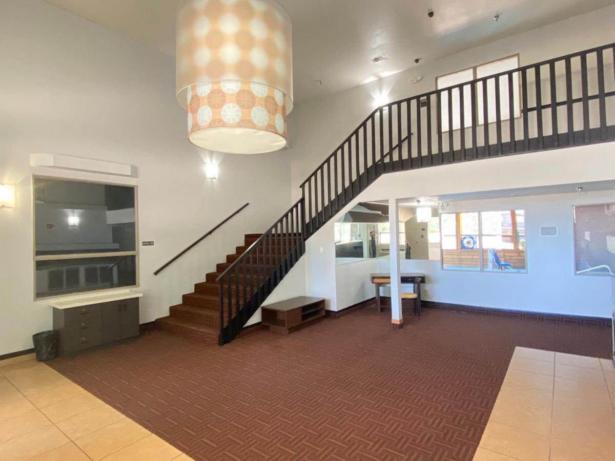 Pinetop Studio Suites מראה חיצוני תמונה