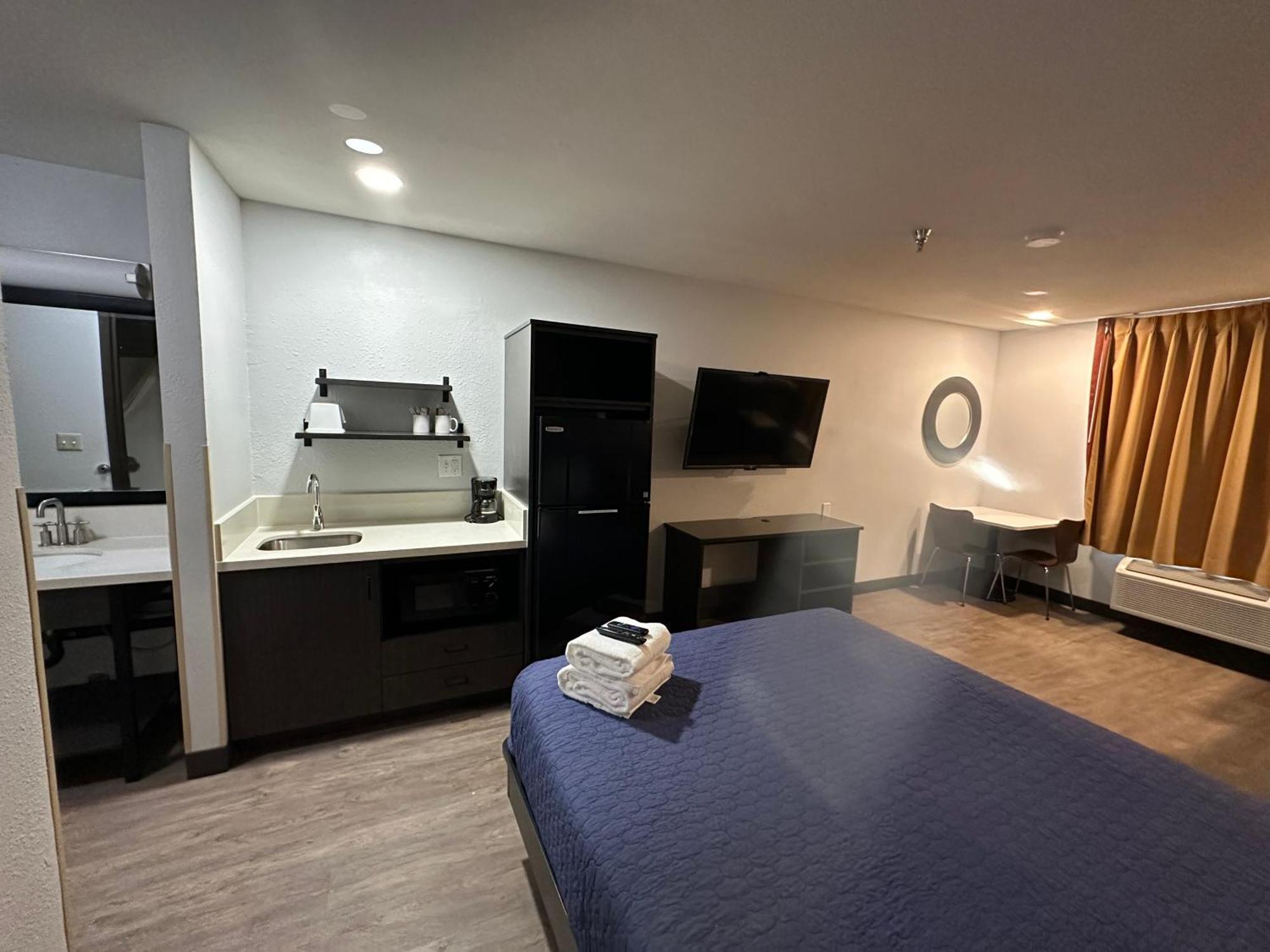 Pinetop Studio Suites מראה חיצוני תמונה