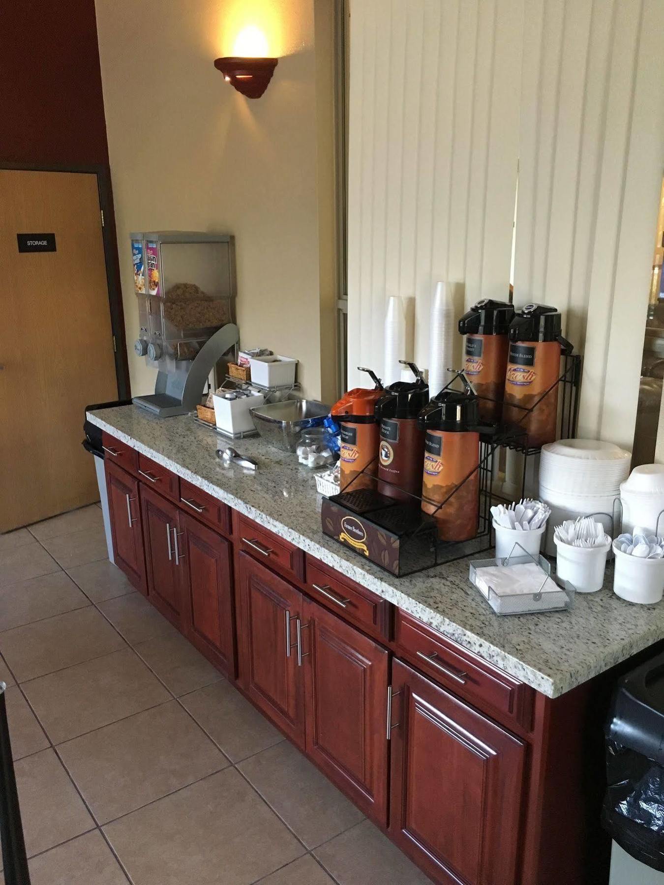 Pinetop Studio Suites מראה חיצוני תמונה